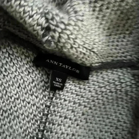 Anne‎ Taylor Grey Cardigan - Picture 2 of 4